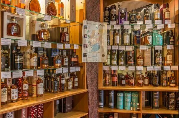 Une belle gamme de spiritueux français